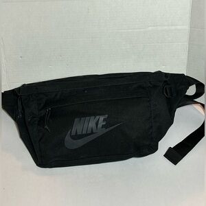 Nike XL Fanny Pack with 3 zipper compartments
